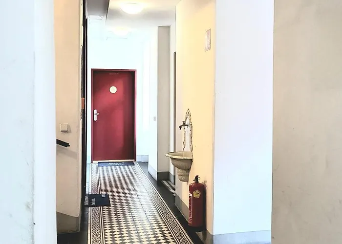Schoenbrunn - Geraeumig Und Liebevoll Dekoriert In Zentrumsnaehe Appartamento